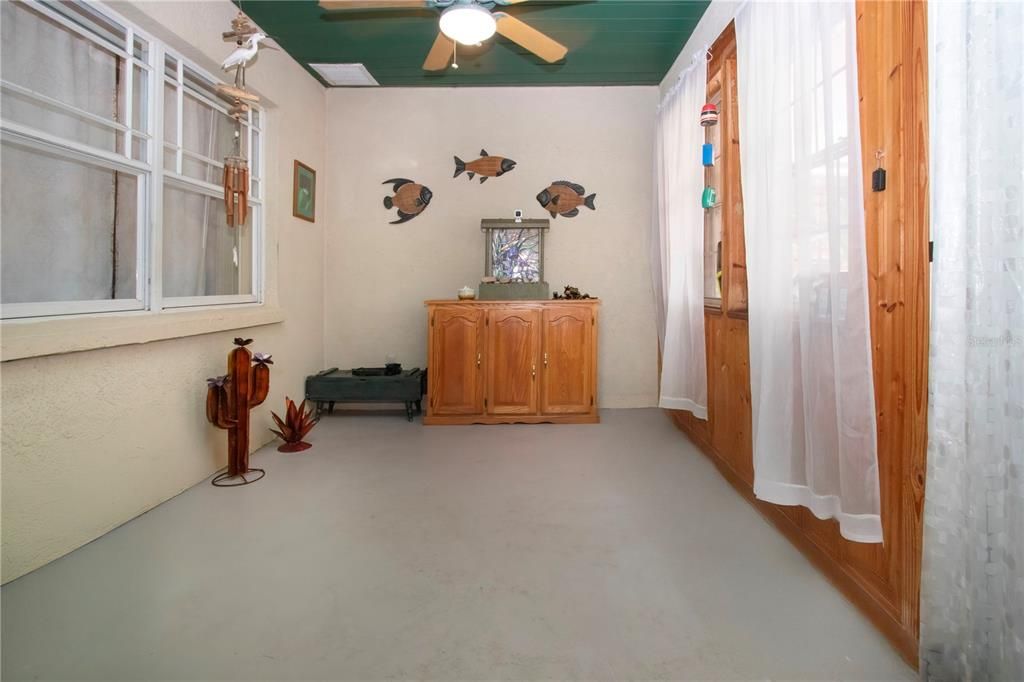 合同活跃: $499,500 (3 贝兹, 2 浴室, 1704 平方英尺)