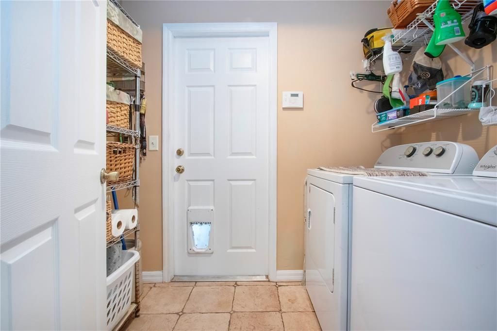 合同活跃: $499,500 (3 贝兹, 2 浴室, 1704 平方英尺)