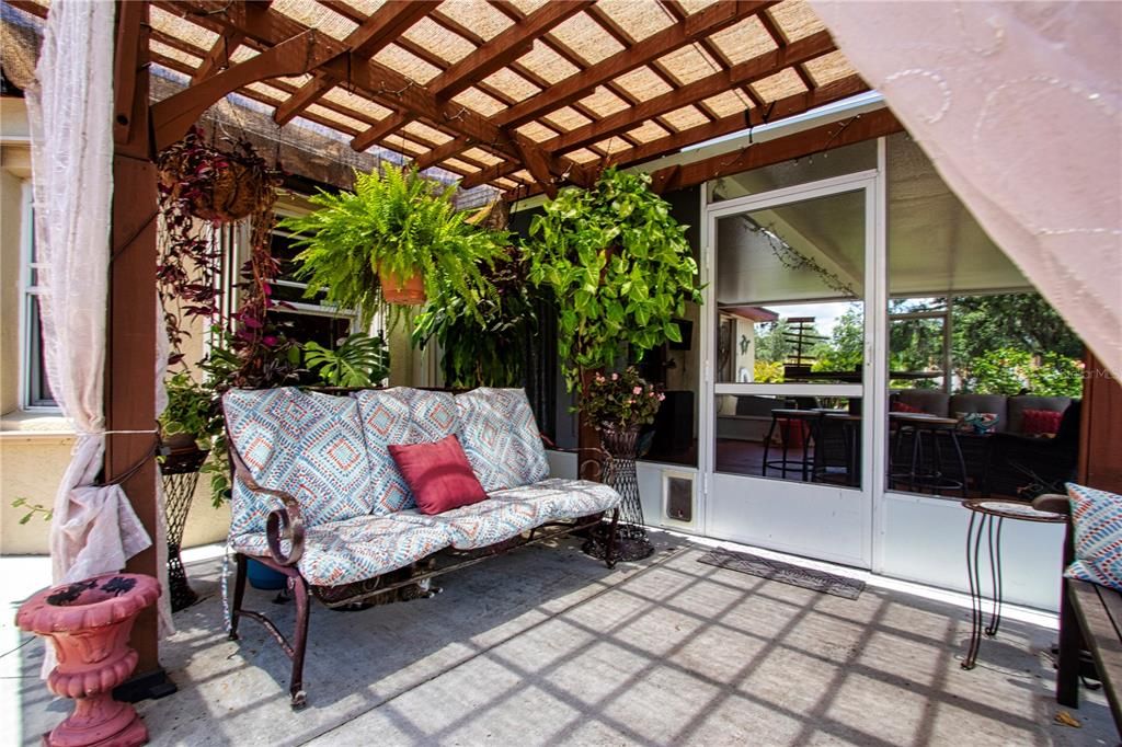 合同活跃: $499,500 (3 贝兹, 2 浴室, 1704 平方英尺)