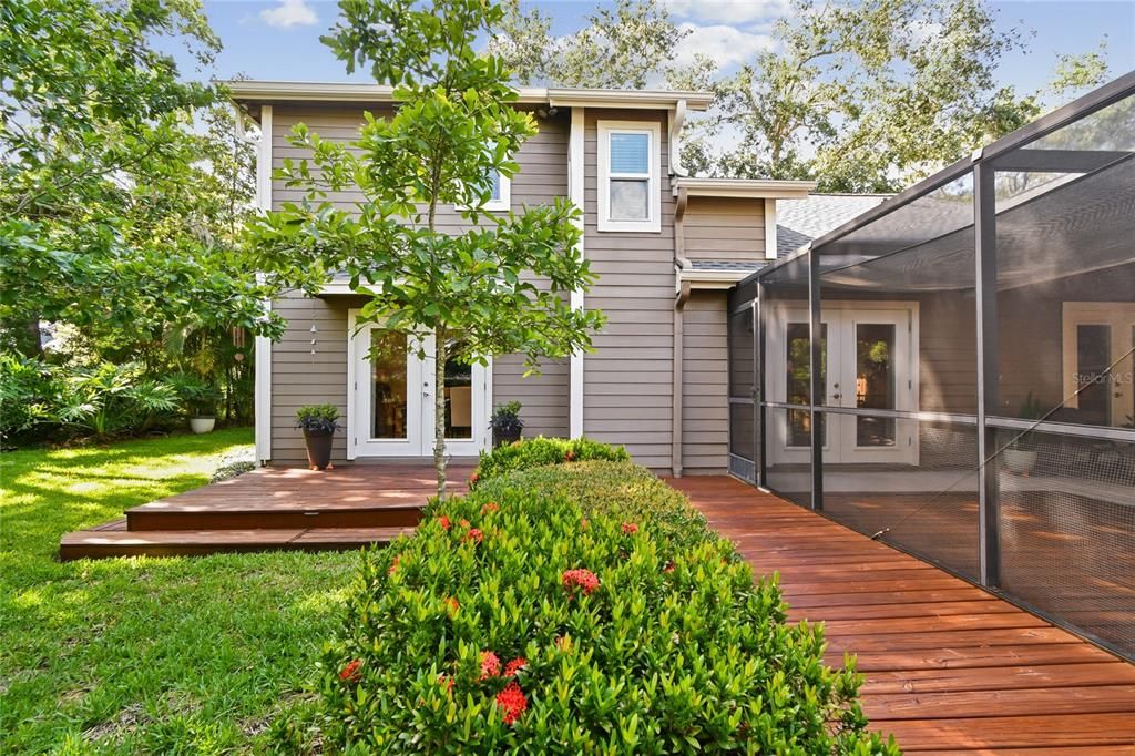 For Sale: $819,000 (5 beds, 3 baths, 2610 Square Feet)