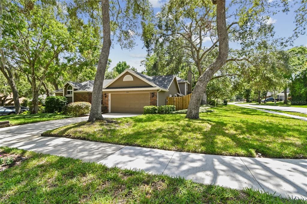 For Sale: $819,000 (5 beds, 3 baths, 2610 Square Feet)