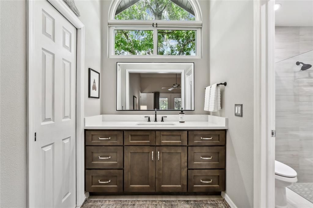 For Sale: $819,000 (5 beds, 3 baths, 2610 Square Feet)