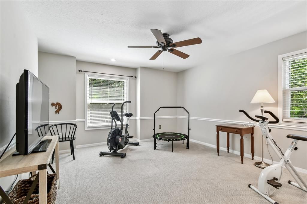 For Sale: $819,000 (5 beds, 3 baths, 2610 Square Feet)