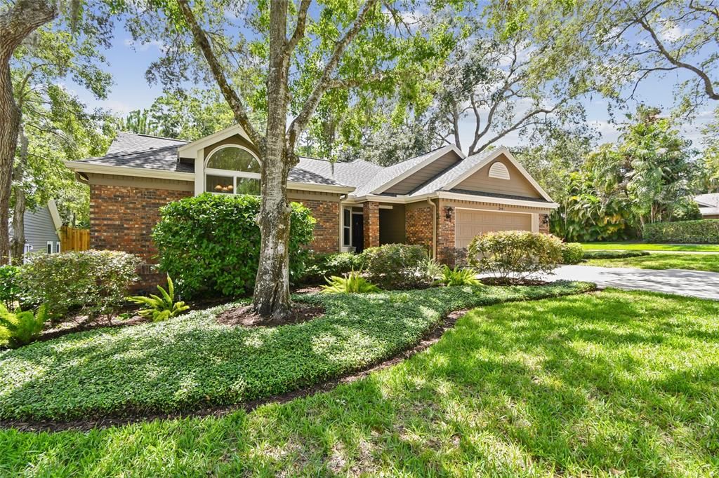 For Sale: $819,000 (5 beds, 3 baths, 2610 Square Feet)