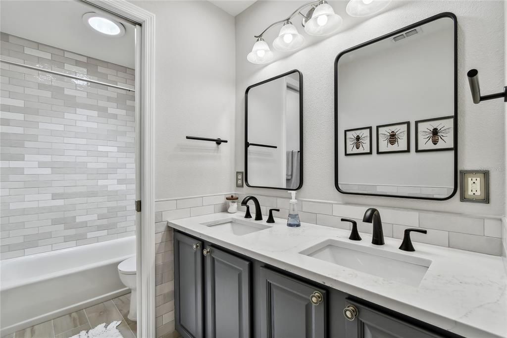 For Sale: $819,000 (5 beds, 3 baths, 2610 Square Feet)