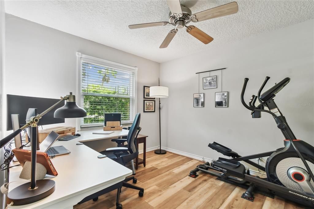 For Sale: $819,000 (5 beds, 3 baths, 2610 Square Feet)