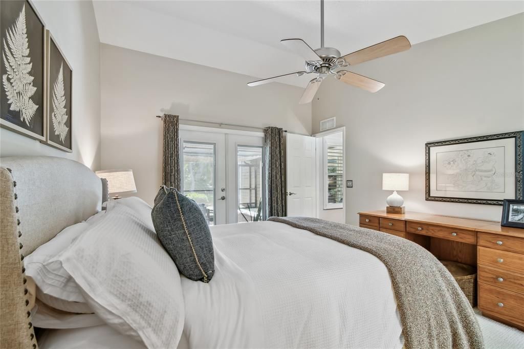 For Sale: $819,000 (5 beds, 3 baths, 2610 Square Feet)