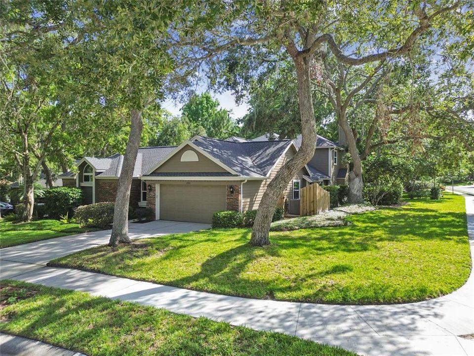 For Sale: $819,000 (5 beds, 3 baths, 2610 Square Feet)