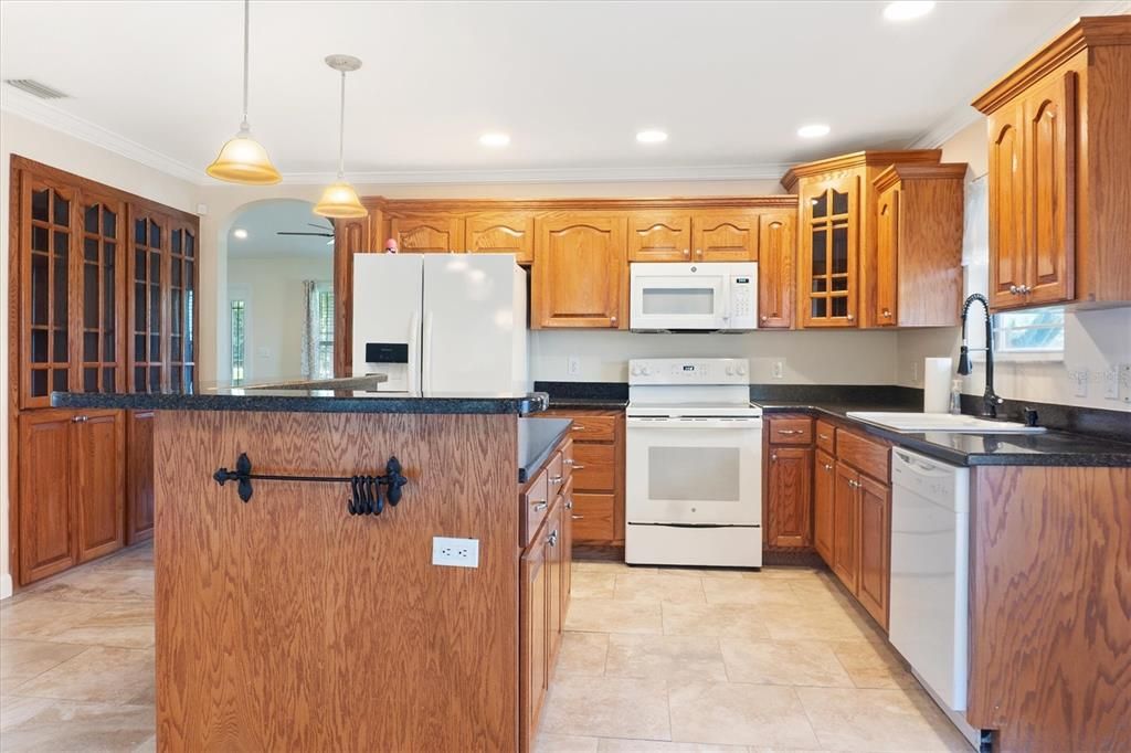 待售: $399,000 (3 贝兹, 2 浴室, 1717 平方英尺)