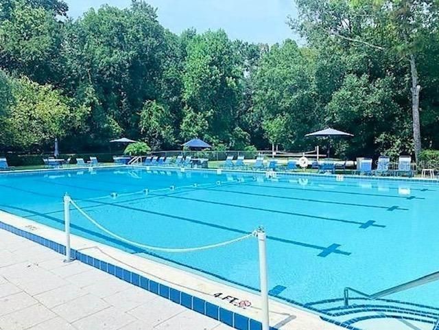 Activo con contrato: $1,600 (3 camas, 2 baños, 1187 Pies cuadrados)