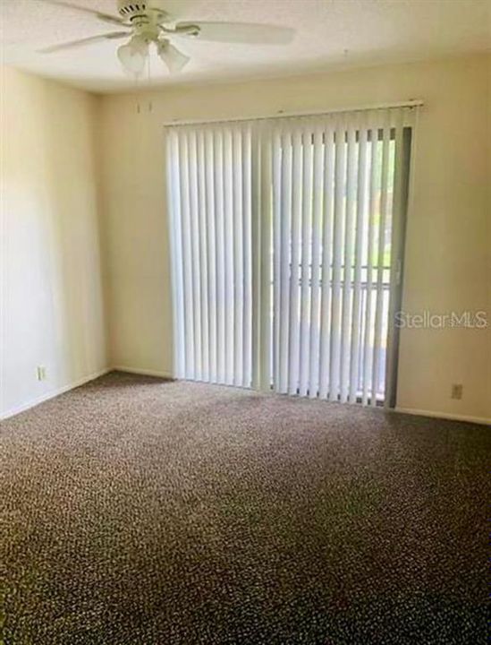 Activo con contrato: $1,600 (3 camas, 2 baños, 1187 Pies cuadrados)