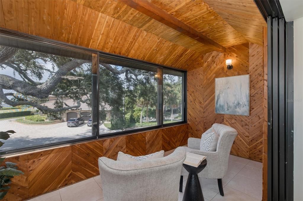 For Sale: $415,000 (2 beds, 2 baths, 1197 Square Feet)