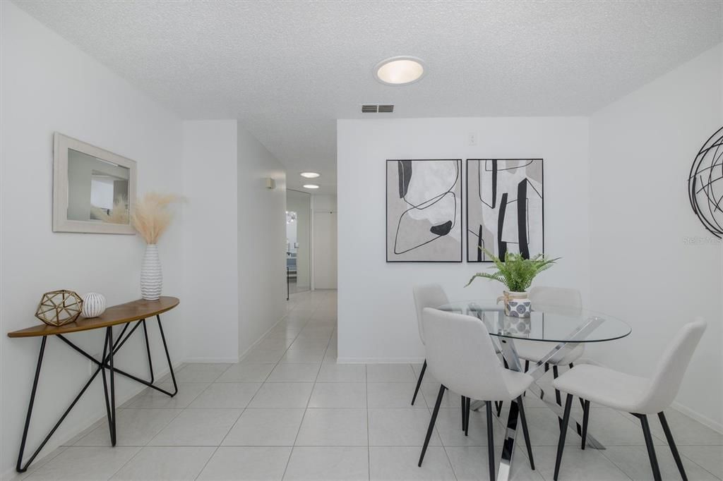 For Sale: $415,000 (2 beds, 2 baths, 1197 Square Feet)