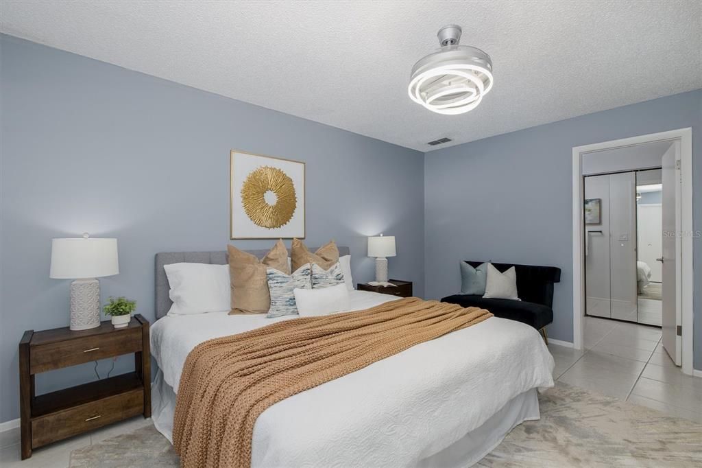 For Sale: $415,000 (2 beds, 2 baths, 1197 Square Feet)