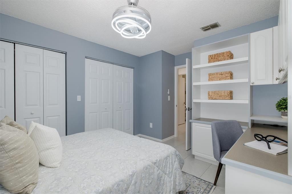 For Sale: $415,000 (2 beds, 2 baths, 1197 Square Feet)