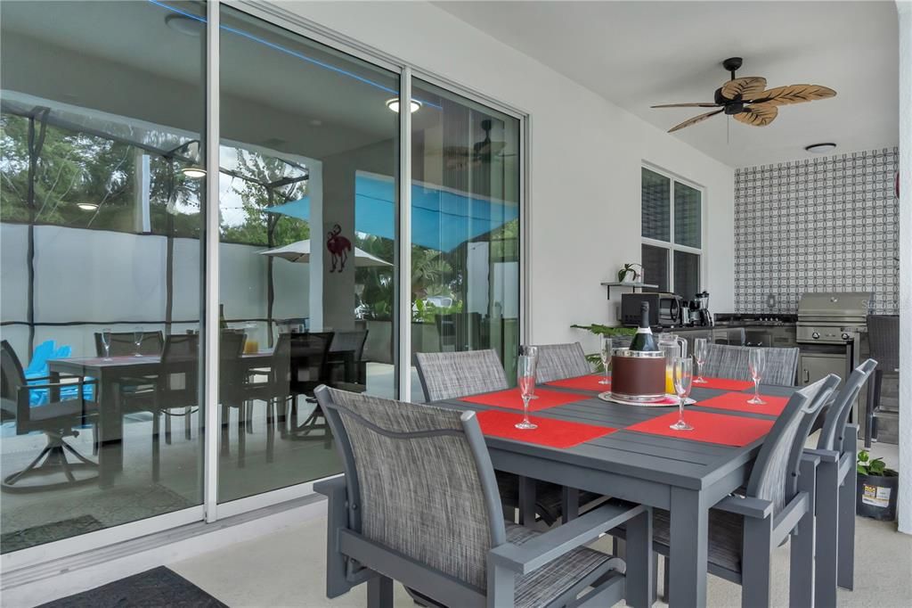 合同活跃: $1,550,000 (15 贝兹, 15 浴室, 6557 平方英尺)