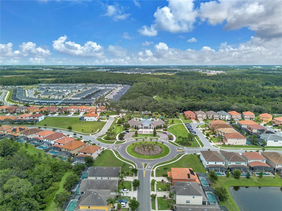 合同活跃: $1,550,000 (15 贝兹, 15 浴室, 6557 平方英尺)