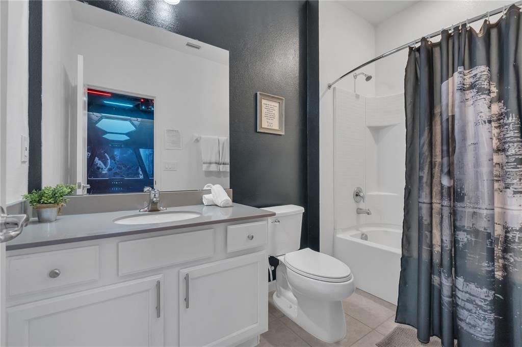 合同活跃: $1,550,000 (15 贝兹, 15 浴室, 6557 平方英尺)