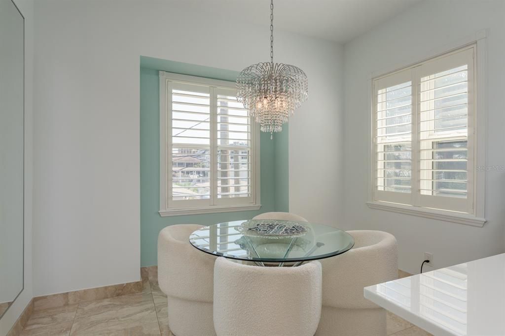 En Venta: $1,699,900 (3 camas, 2 baños, 3340 Pies cuadrados)