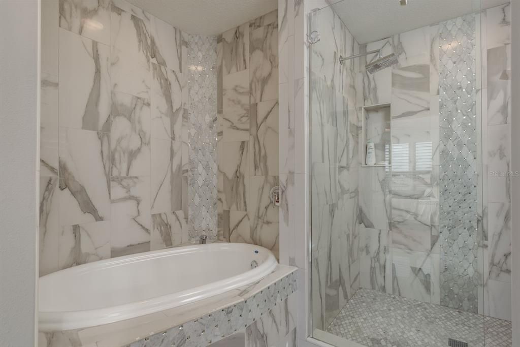 En Venta: $1,699,900 (3 camas, 2 baños, 3340 Pies cuadrados)