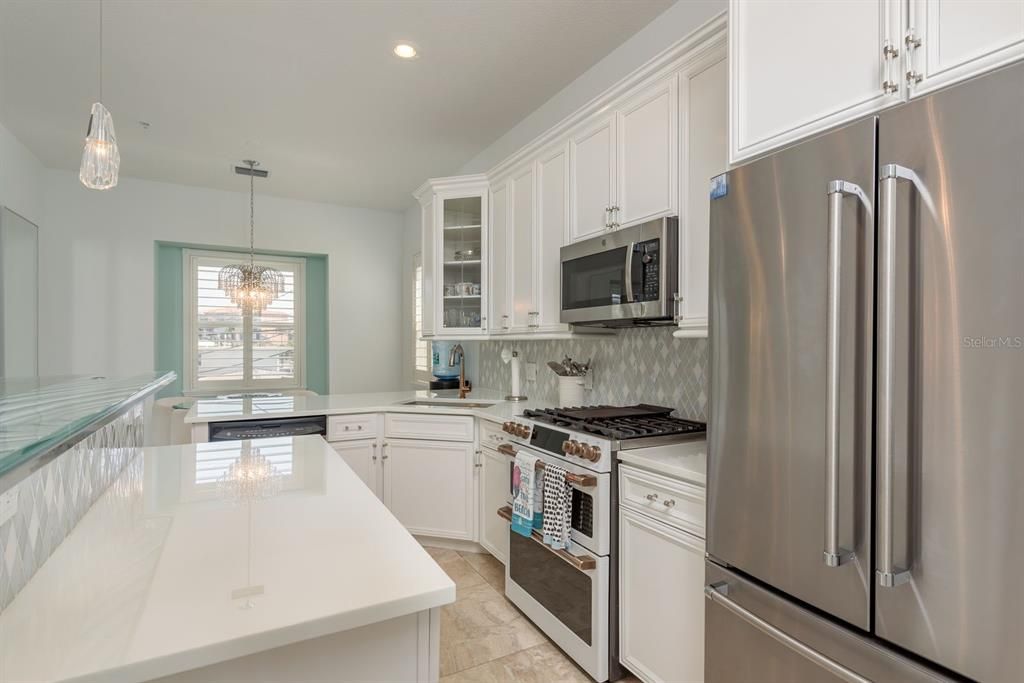 En Venta: $1,699,900 (3 camas, 2 baños, 3340 Pies cuadrados)