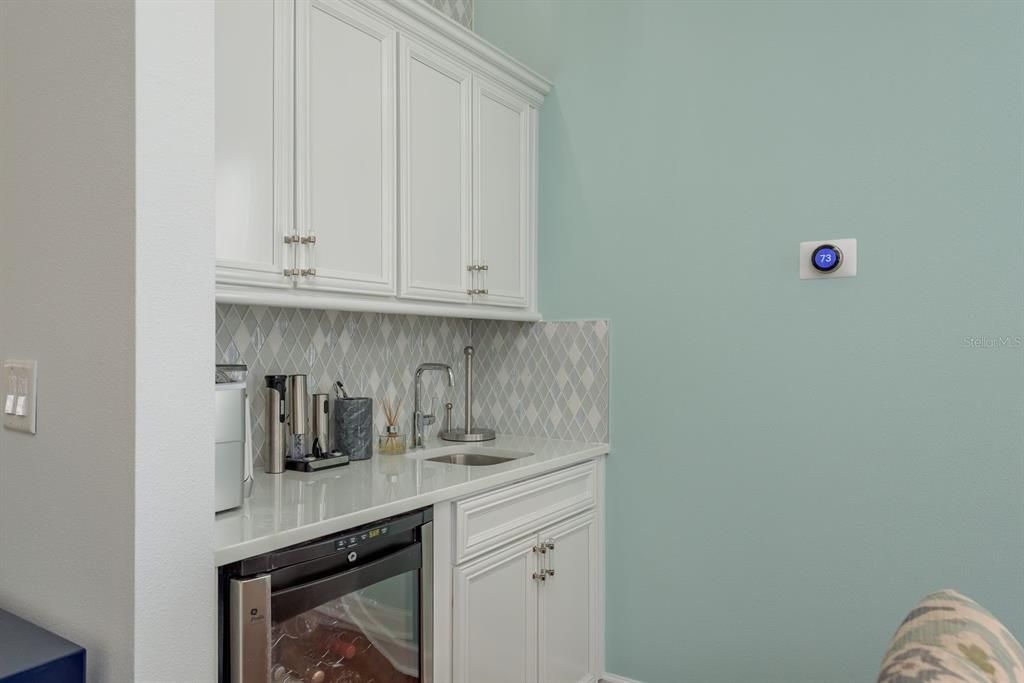 En Venta: $1,699,900 (3 camas, 2 baños, 3340 Pies cuadrados)