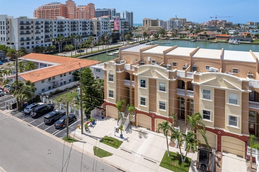 En Venta: $1,699,900 (3 camas, 2 baños, 3340 Pies cuadrados)