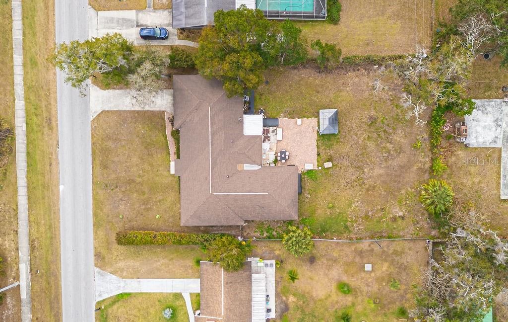 For Sale: $375,000 (7 beds, 5 baths, 3325 Square Feet)