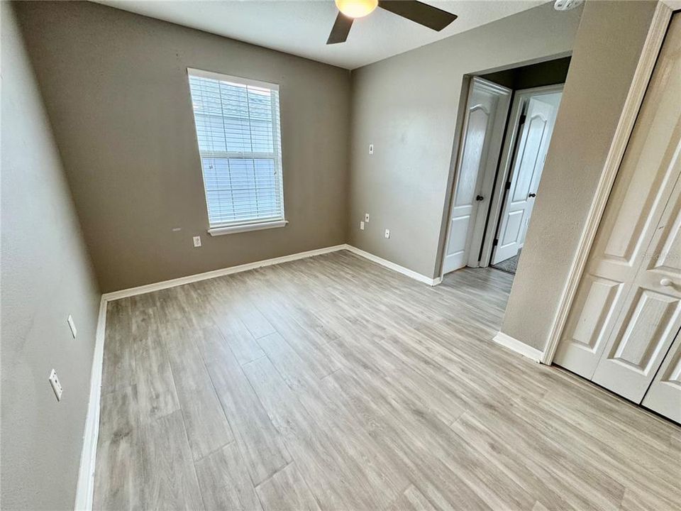 Active With Contract: $224,500 (3 beds, 3 baths, 1572 Square Feet)