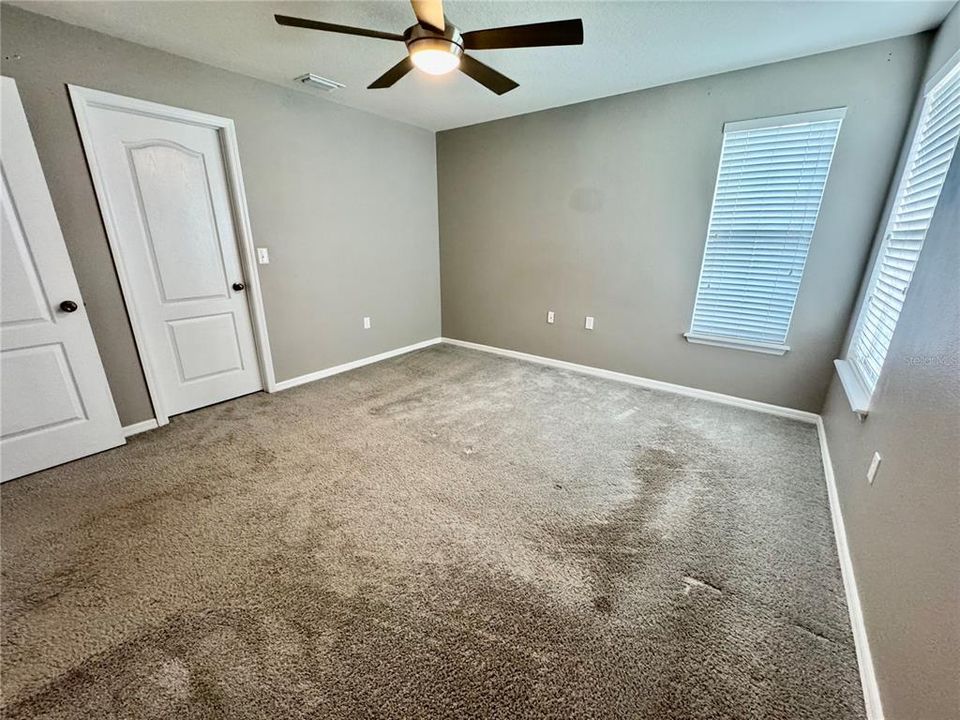 Active With Contract: $224,500 (3 beds, 3 baths, 1572 Square Feet)