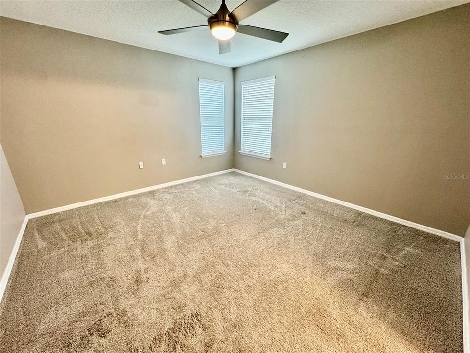 Active With Contract: $224,500 (3 beds, 3 baths, 1572 Square Feet)