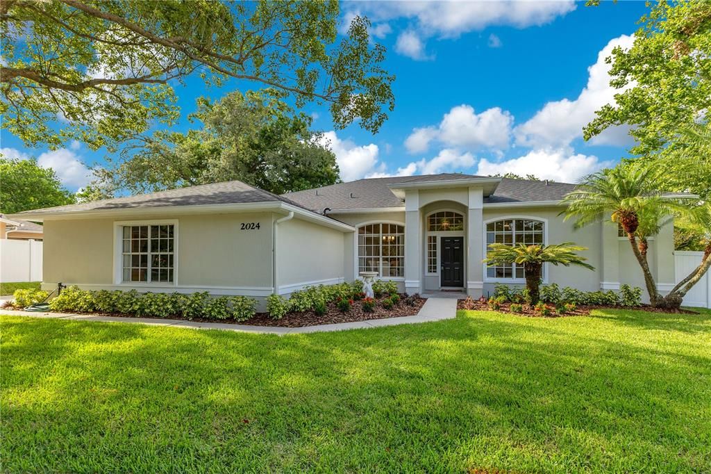 Недавно продано: $624,900 (4 спален, 3 ванн, 2062 Квадратных фут)