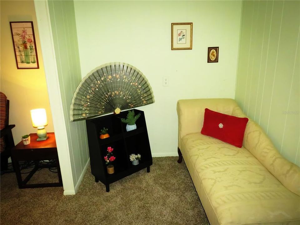 For Sale: $165,000 (2 beds, 2 baths, 1104 Square Feet)