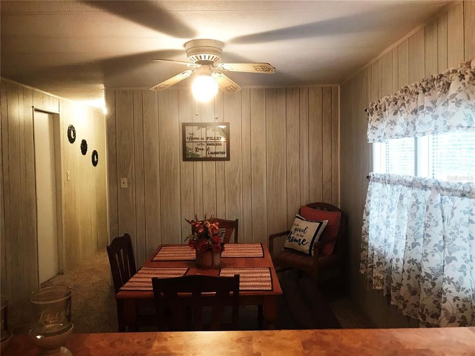 For Sale: $165,000 (2 beds, 2 baths, 1104 Square Feet)