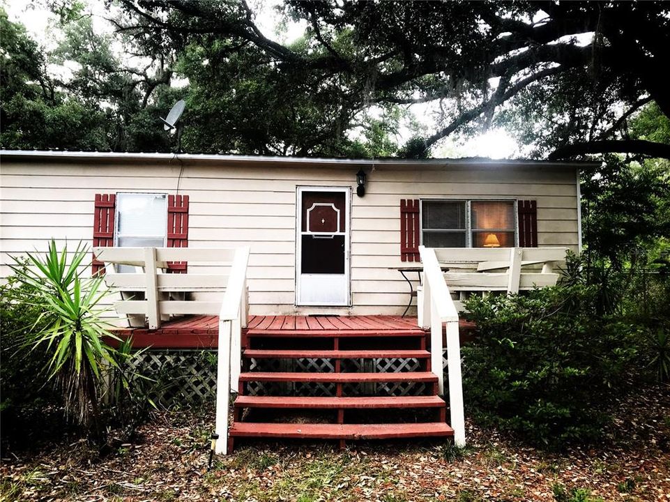 For Sale: $165,000 (2 beds, 2 baths, 1104 Square Feet)