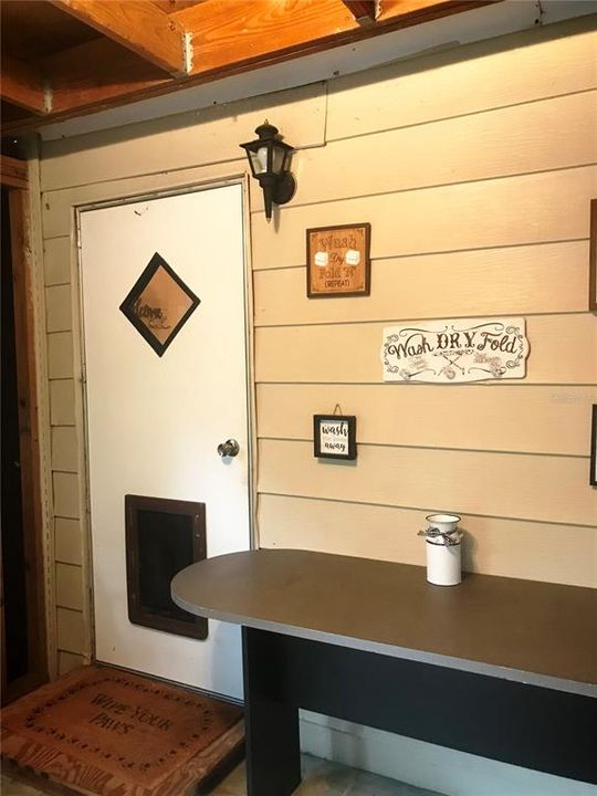 For Sale: $165,000 (2 beds, 2 baths, 1104 Square Feet)