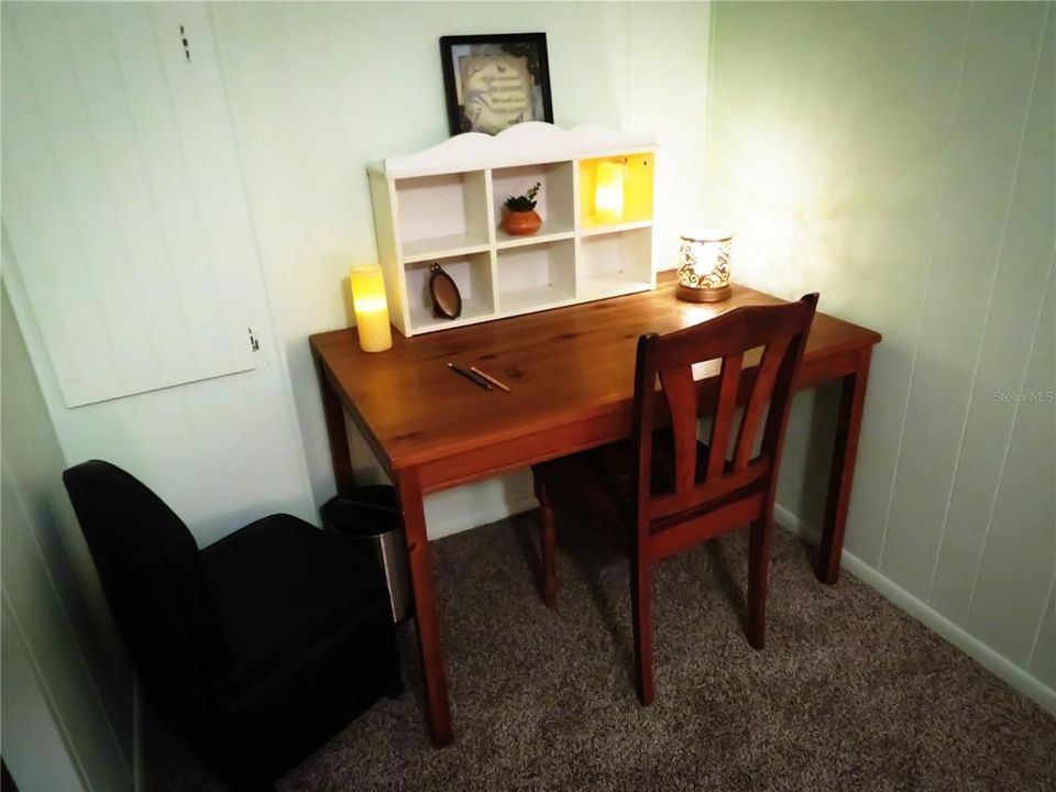 For Sale: $165,000 (2 beds, 2 baths, 1104 Square Feet)