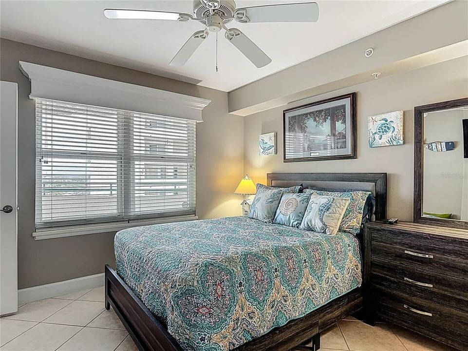 For Sale: $650,000 (3 beds, 3 baths, 2140 Square Feet)