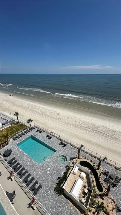 For Sale: $650,000 (3 beds, 3 baths, 2140 Square Feet)