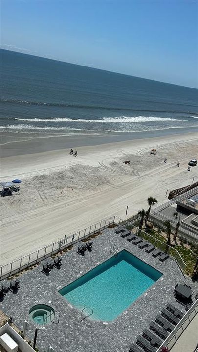 For Sale: $650,000 (3 beds, 3 baths, 2140 Square Feet)