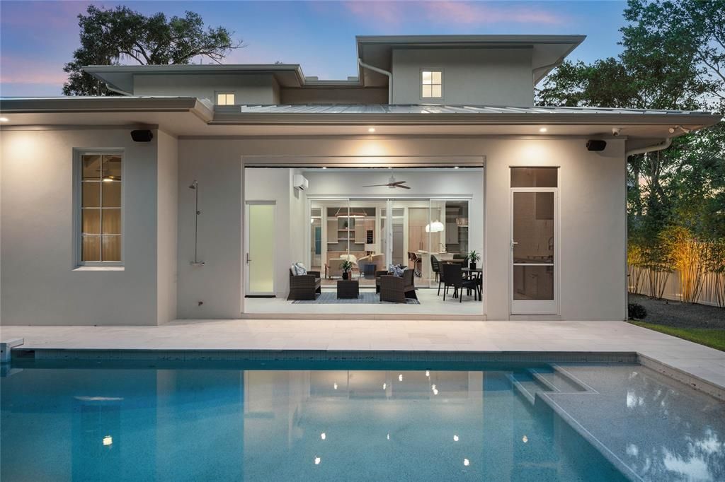 For Sale: $3,825,000 (5 beds, 5 baths, 4055 Square Feet)