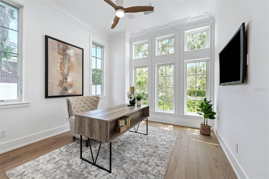 For Sale: $3,825,000 (5 beds, 5 baths, 4055 Square Feet)