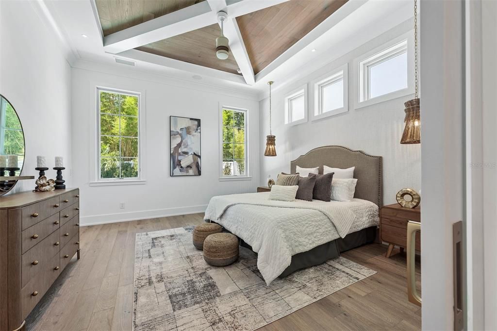 For Sale: $3,825,000 (5 beds, 5 baths, 4055 Square Feet)