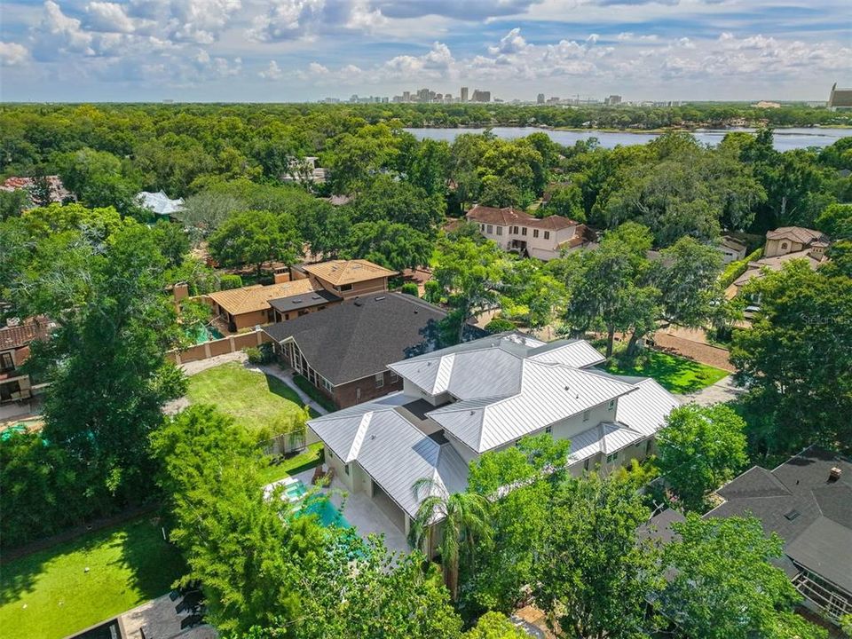 For Sale: $3,825,000 (5 beds, 5 baths, 4055 Square Feet)