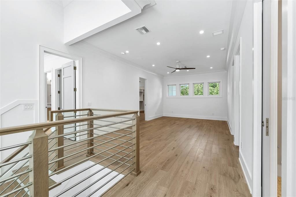 For Sale: $3,825,000 (5 beds, 5 baths, 4055 Square Feet)