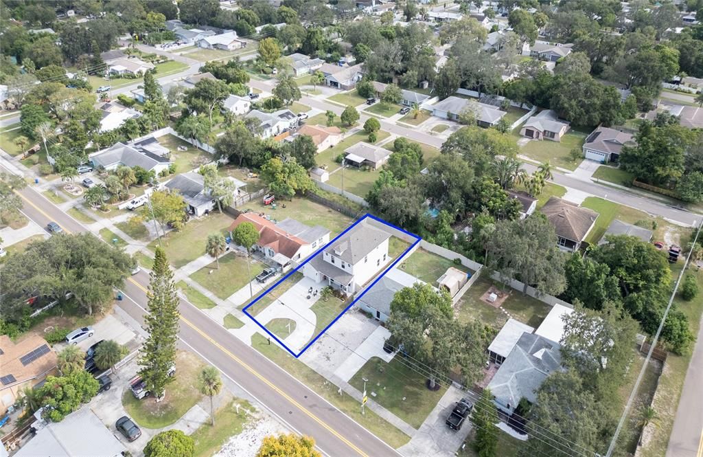 На продажу: $639,000 (4 спален, 2 ванн, 2000 Квадратных фут)