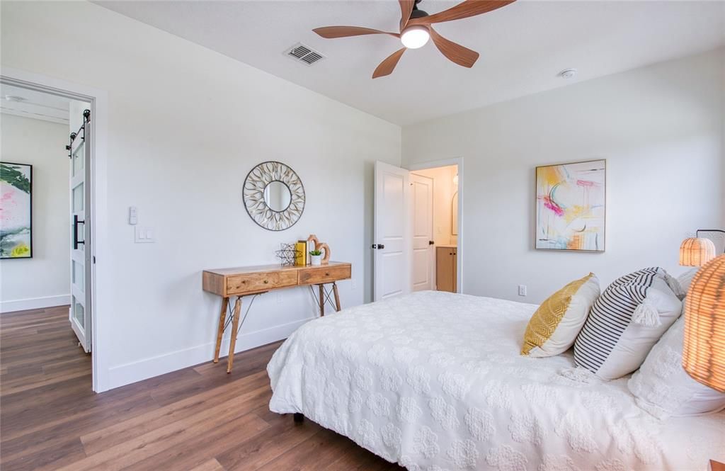 На продажу: $639,000 (4 спален, 2 ванн, 2000 Квадратных фут)