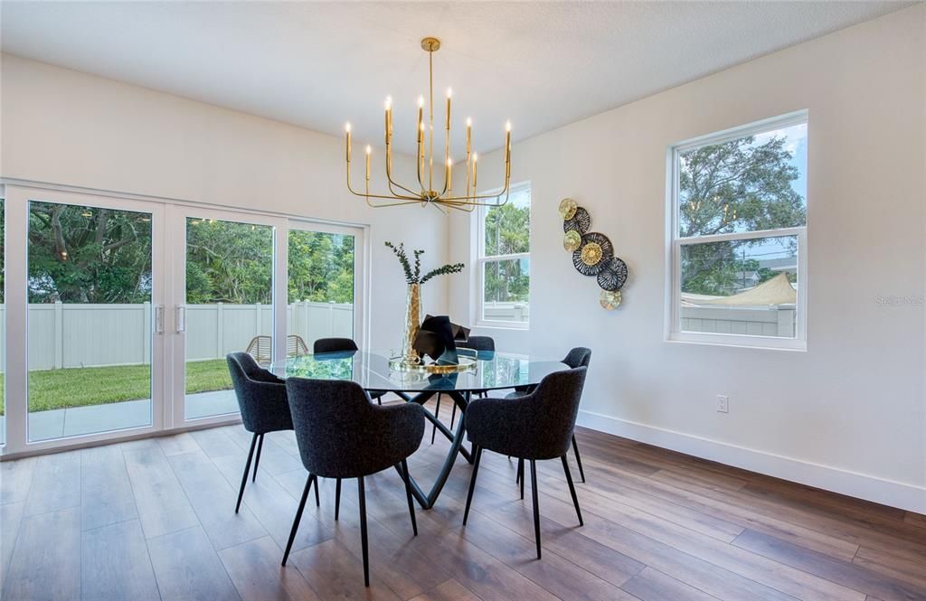 На продажу: $639,000 (4 спален, 2 ванн, 2000 Квадратных фут)