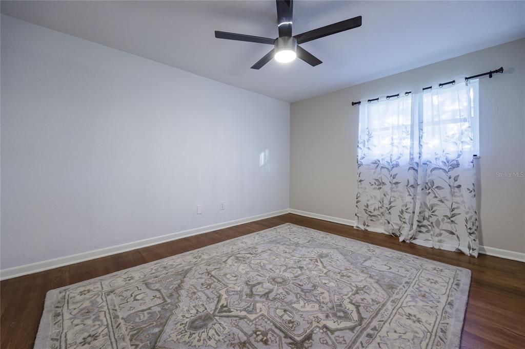 For Sale: $799,000 (5 beds, 3 baths, 3437 Square Feet)