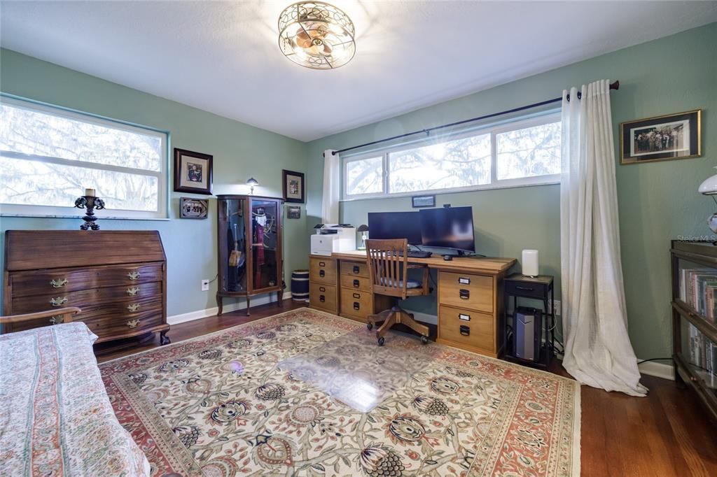 For Sale: $799,000 (5 beds, 3 baths, 3437 Square Feet)